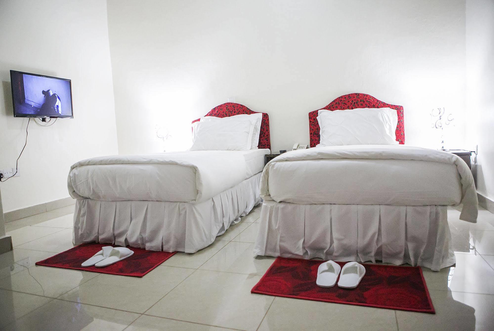 St Augustine Apartment & Hotel Kigali Buitenkant foto