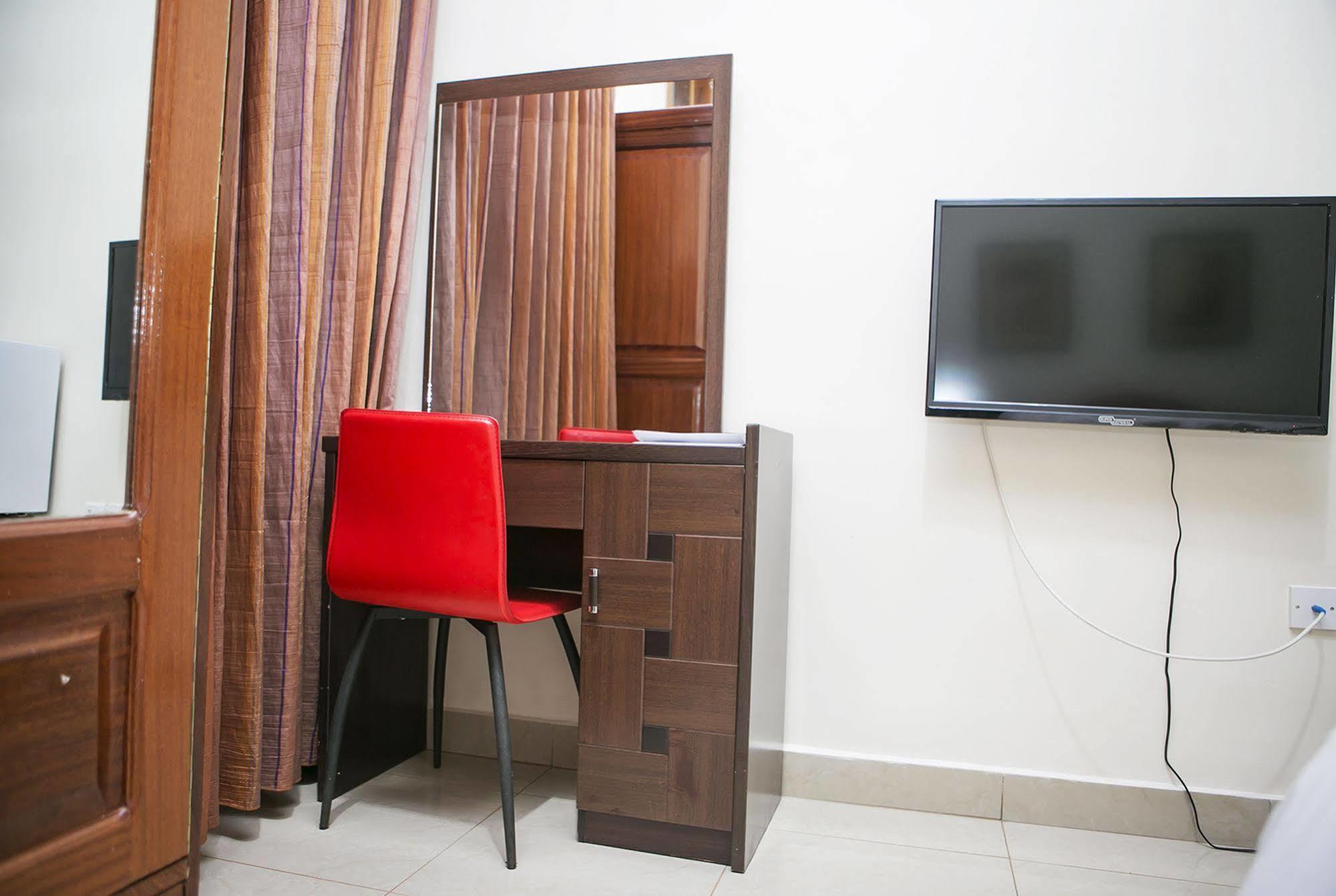 St Augustine Apartment & Hotel Kigali Buitenkant foto